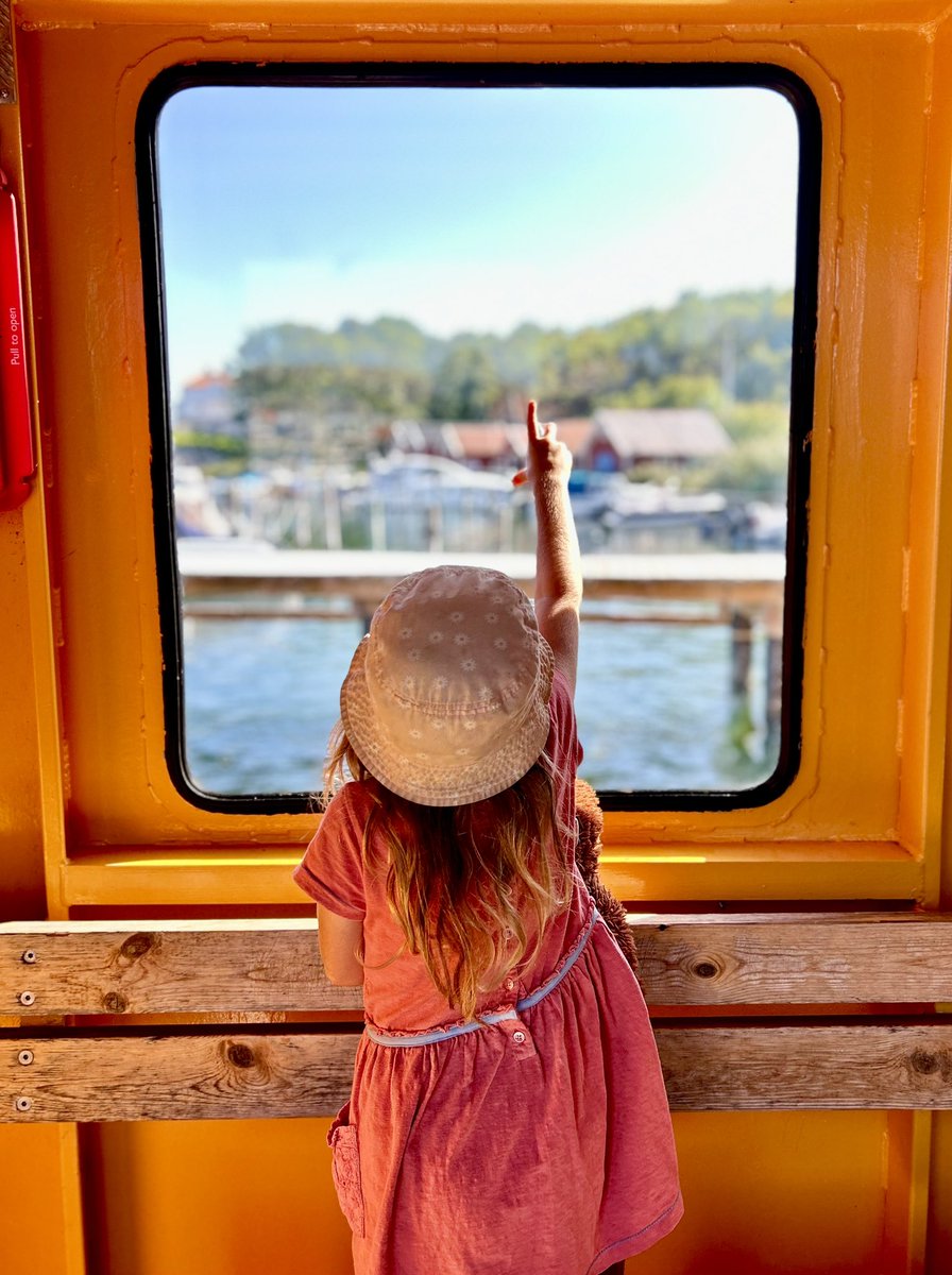 island hopping with the little one enjoying our sweet swedish summer