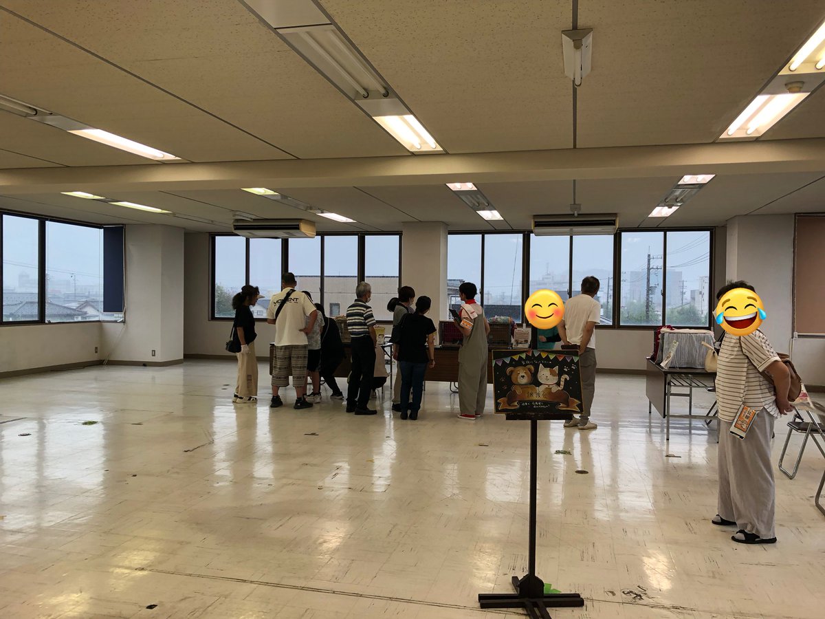 fukuidogcat's tweet photo. 🍉譲渡会のお礼🍉
雨＋3連休のど真ん中の譲渡会に参加下さりありがとうございました🙇‍♀️
予約の方も少なかったのでどうかなぁ？と心配していましたが、ご縁に繋がれた子も沢山でホッとしています🐈

まだまだ頑張っている子達居ます🐈‍⬛
会いに来て下さい🙇

次回　8月24日(日)

#福井　#犬猫　#譲渡会 https://t.co/0EvGHp26Ys