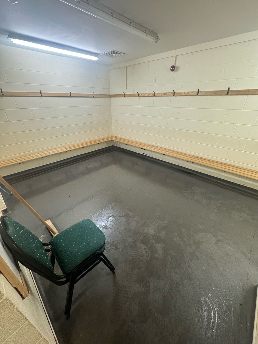 Another massive thank you to the people at <a href="/STFCseniors/">Stapleford Town FC</a> last night for ensuring they left the away changing rooms clean and swept! 

We wish you all the very best for the season ahead and look forward to our next fixture. 

👏🏻👏🏻