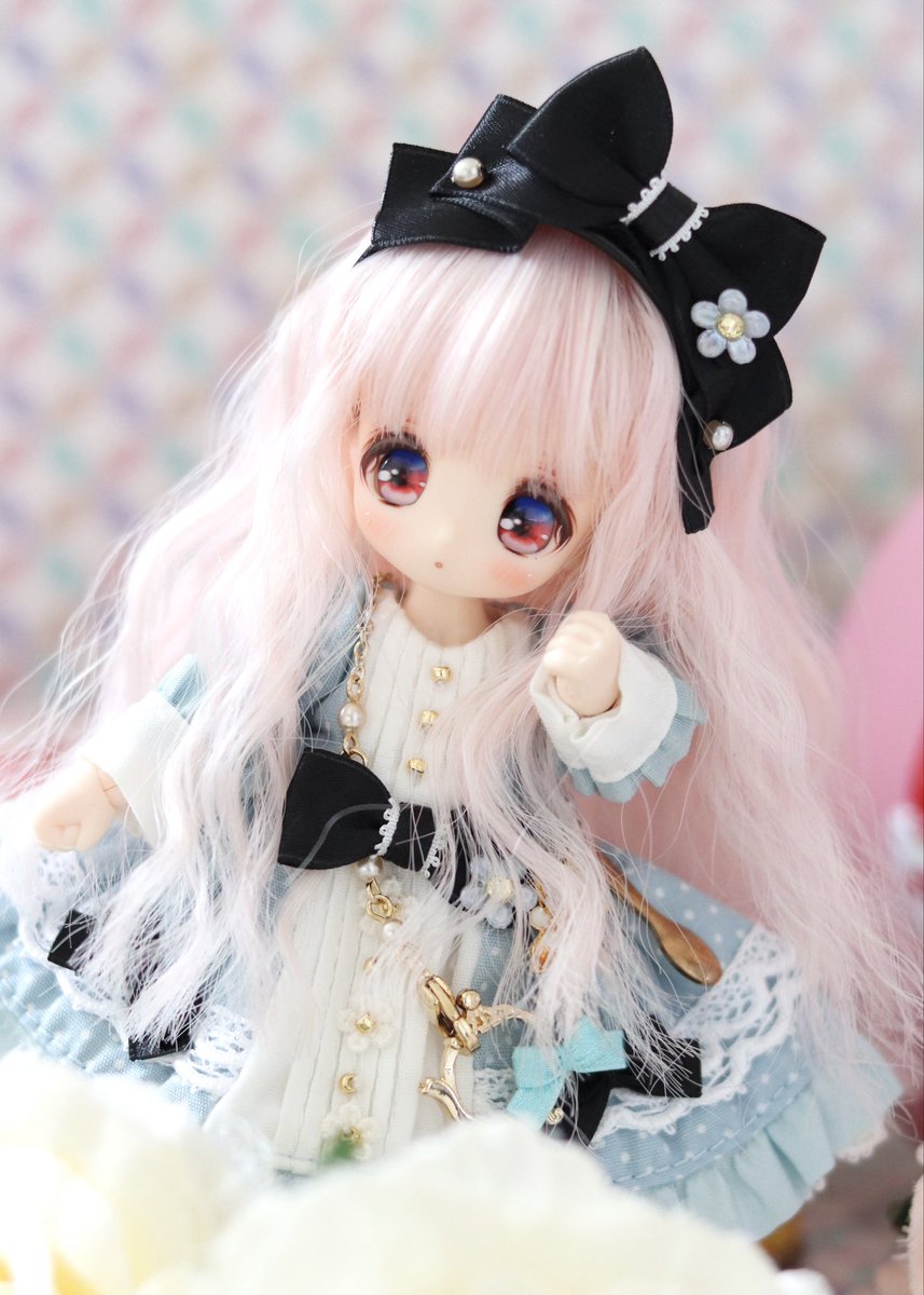 🐱🐼出品中のカスタムヘッドです
TAISAちゃんを沢山見ていただきありがとうございます❣️
おっとりさんにしたかったのでアイラインを少し太めに描いてみました✨
アイの色は迷ったのですが2色が綺麗なタイプをつけてます♪🐱🐼

auctions.yahoo.co.jp/seller/neko_pa…