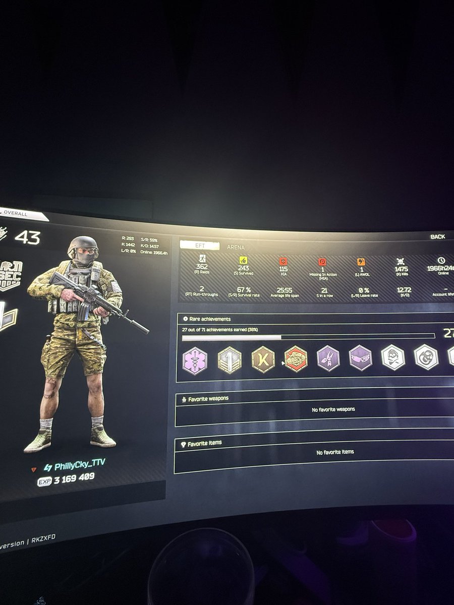 Skoliath's tweet photo. @tarkov never fails every time you get a decent kit, killed by some 13-14kd with 70% survival. What a game this could be if we could play again true players https://t.co/dCfaDrzvP7