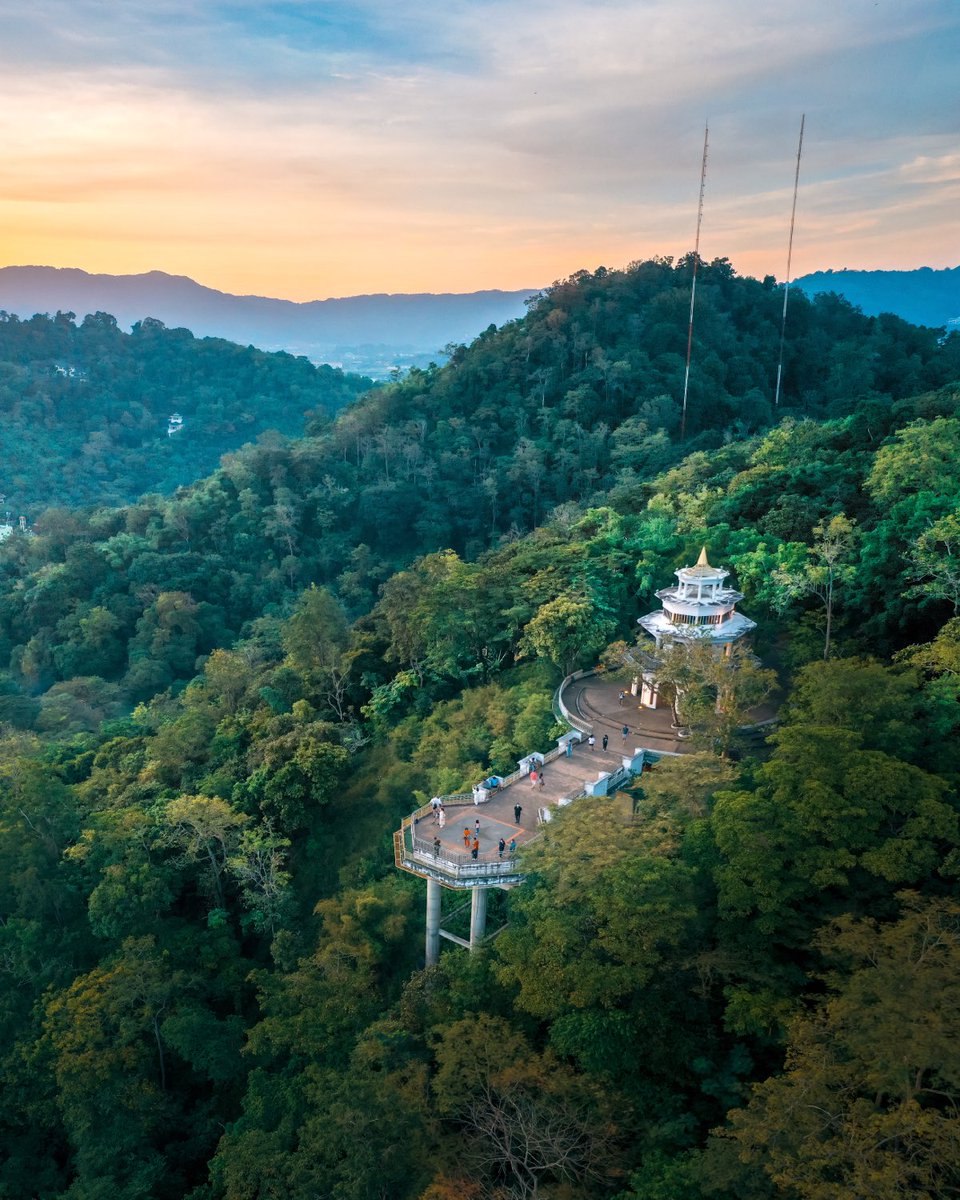 Changing Perspectives: The Best Viewpoint in Phuket Town ⛰️🌬️

Khao Rang is a viewpoint that offers a breathtaking 360-degree panoramic view of Phuket Town. The views are especially stunning during sunrise and sunset.

📍 Khao Rang, Phuket

Discover more about traveling in