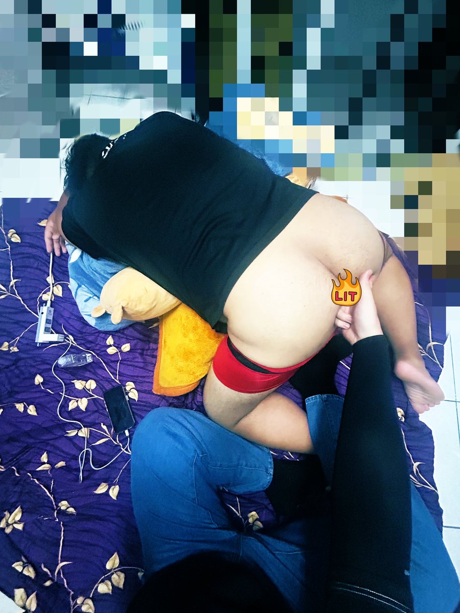 一個0.5被0號學長玩穴的奇妙故事🤣
學長休假從宜蘭跑來台東找學弟，被帶到海邊吹海風曬太陽不夠，到學弟家作客還被學弟聞襪子🧦要求玩穴🥴
#推止推  #台東 #穴穴學長