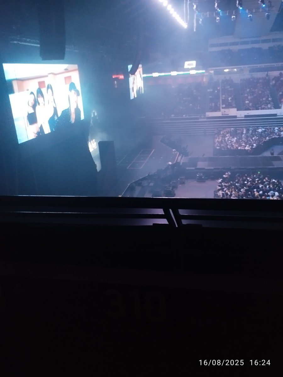 fakesizonedani's tweet photo. These seats ain't too bad

Better than what I expected HAHAHAHAHAHAH https://t.co/d0ld6V5UNg