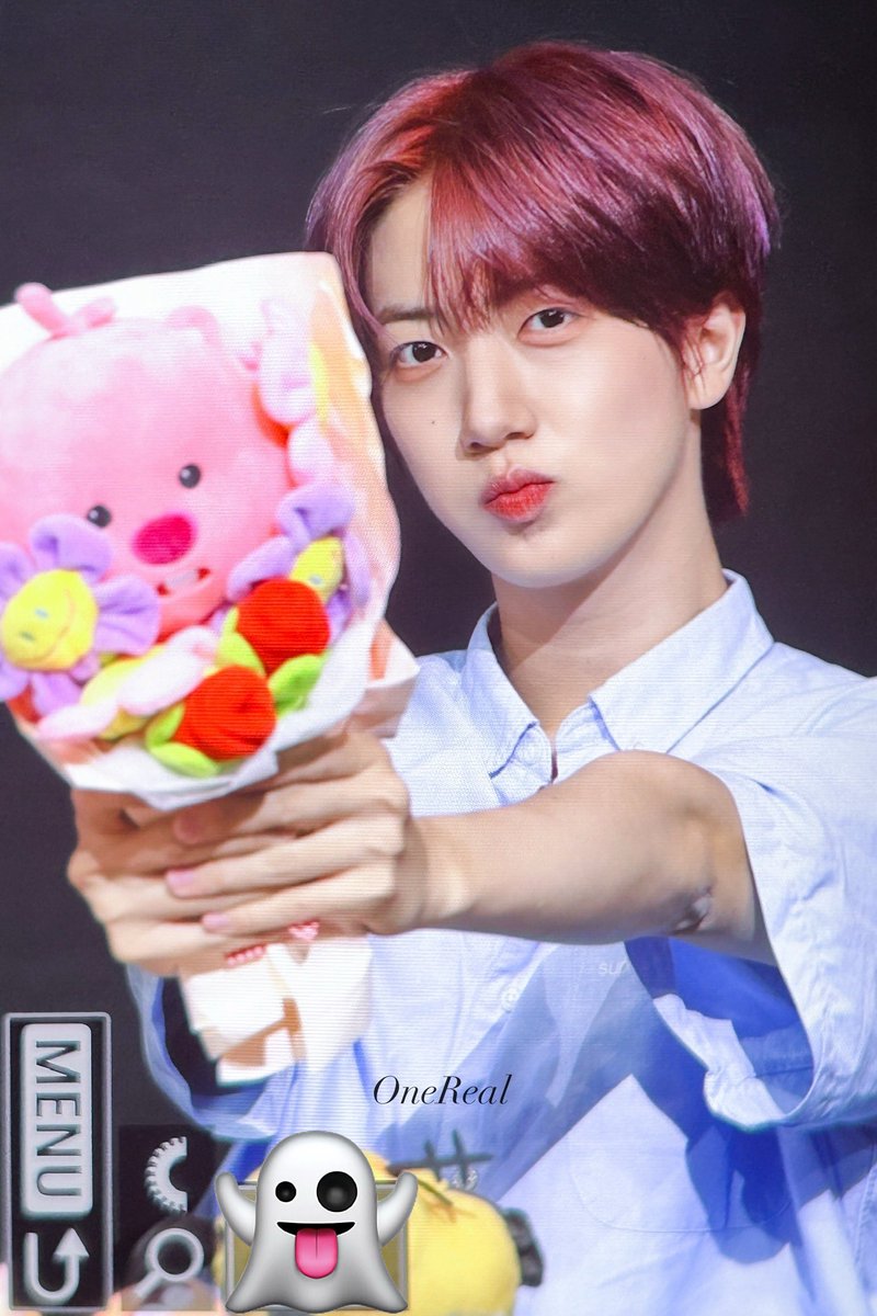 OneReal322's tweet photo. 250816 위드뮤 #원진 프리뷰

함루피🥰💐

#WONJIN #ウォンジン
#크래비티 #CRAVITY https://t.co/n5L9uchHtP