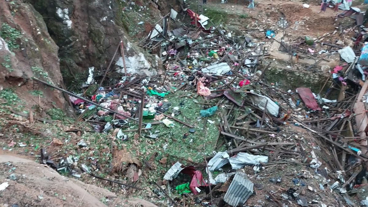 CrphMyanmar's tweet photo. On 14 August: Military junta's airstrike in Mogoke Town’s residential area killed 2️⃣1️⃣+ civilians including pregnant #women &amp; #children.

There was no battle but continues targeting civilians. Stop supporting #junta to save lives in #Myanmar. 
 
Source: https://t.co/jtSlREZML6… https://t.co/0BLClIQ0Ow