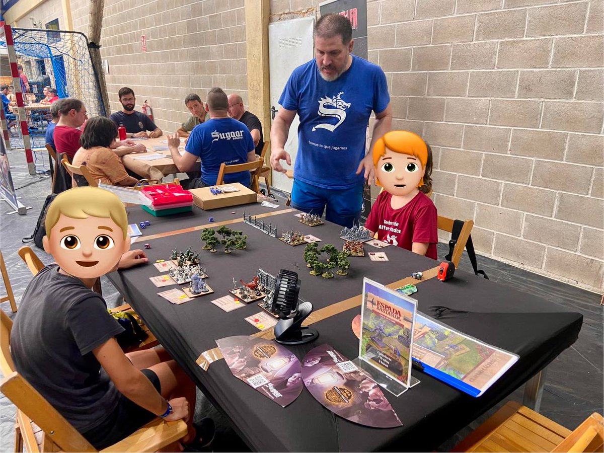 El viernes completamos otra jornada de juegos en las Umbras. Atrapados #Traveller, Raven City #SistemaImpulso, Batallas de #EspadaBastarda.
¡Hoy seguimos con más juegos de mesa y partidas de rol!