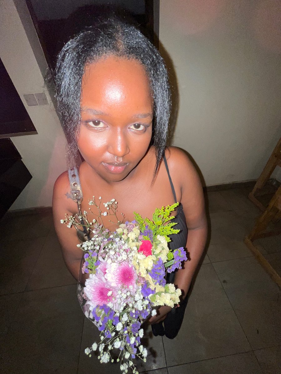 MeetMeKe's tweet photo. 0.5 faces and flowers at Meet Me Book Club last month. Meet Me festival is coming up in a few weeks and we can’t wait to have everything Meet Me has been up to in one weekend!
https://t.co/99Wb1Cg6cK https://t.co/X2lVCP7n8K