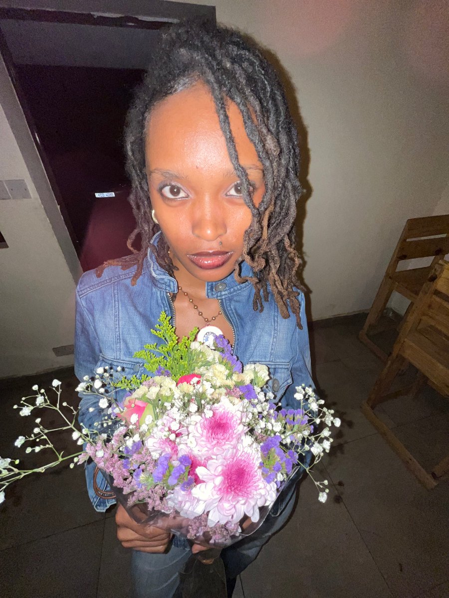 MeetMeKe's tweet photo. 0.5 faces and flowers at Meet Me Book Club last month. Meet Me festival is coming up in a few weeks and we can’t wait to have everything Meet Me has been up to in one weekend!
https://t.co/99Wb1Cg6cK https://t.co/X2lVCP7n8K