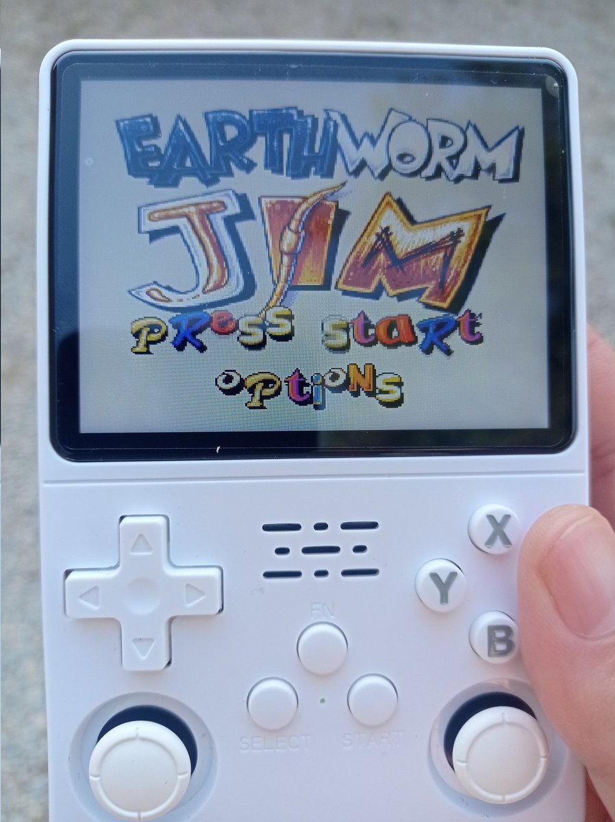 exvotograh's tweet image. C&apos;était mon coup de coeur étant minot, &quot;EarthWorm Jim&quot; on incarne un verre de terre en combinaison spatiale, dans un univers complètement délire et coloré ! 

#Retroblog #Retro #RETROGAMING #RetroComputing #Oldies #Vintage #Jeuxvideo #Oric #videogames 
 #RetroGame #summergames