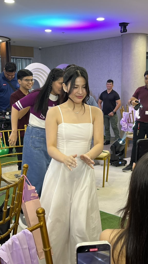 CHNDRlA's tweet image. yapper az!!

UNFORGETTABLE RendAZvous 
#AZMartinez #RendAZvous