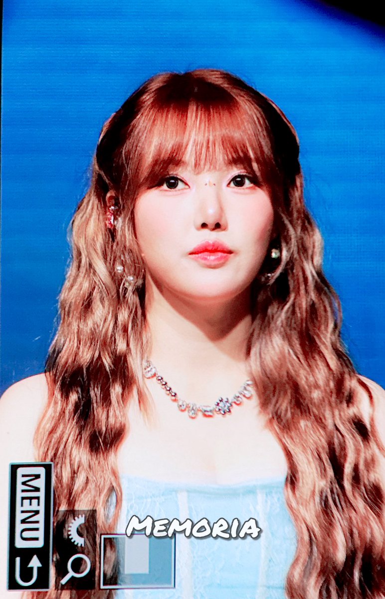 250816 pre 🐣🐥

오랜만이야~

#YERIN #예린 #정예린 #イェリン