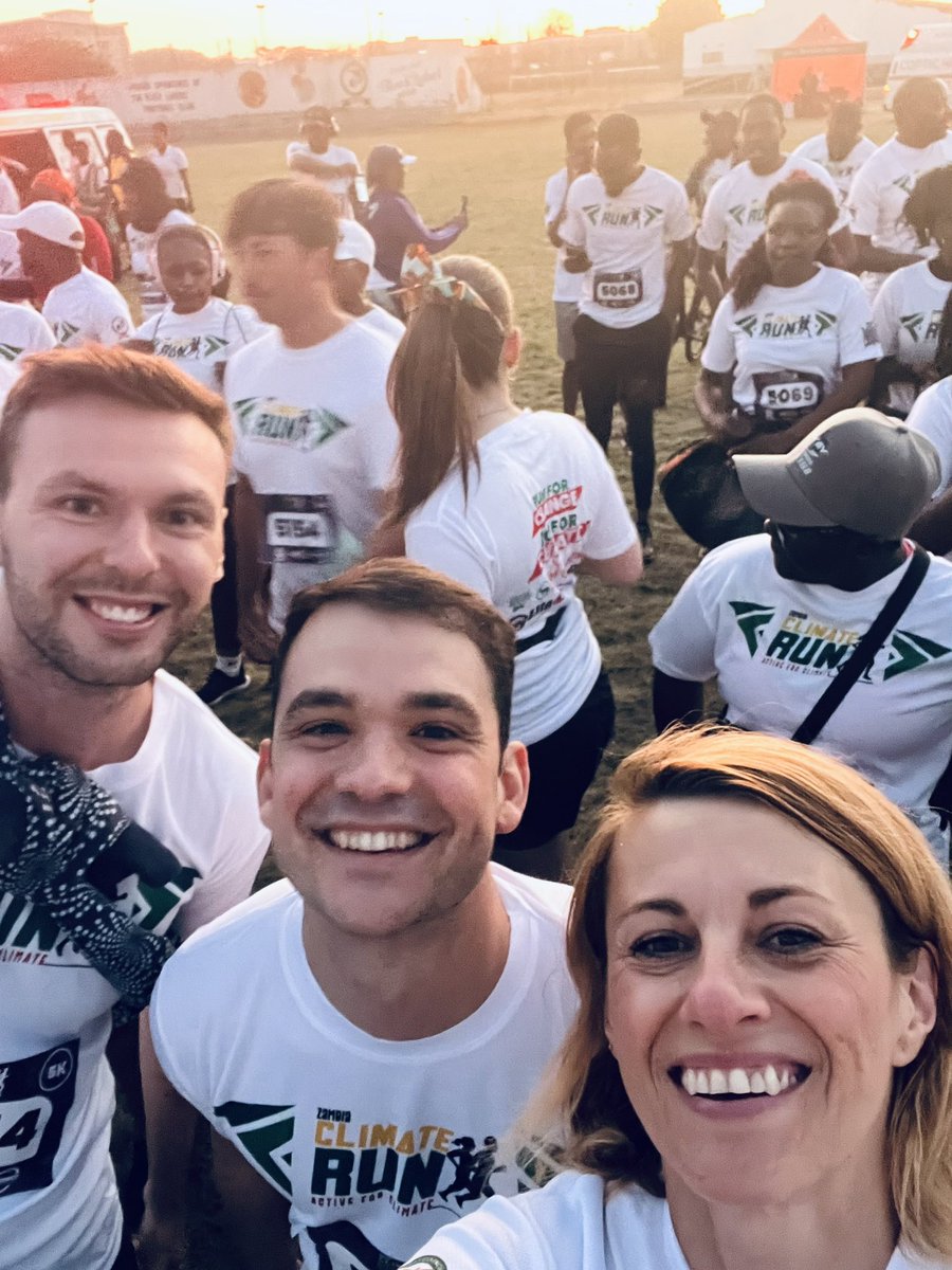 EUAmbZambia's tweet image. What better way to start the day with a 🏃‍♀️ run for a good cause! 

🌱🌍 the Zambia Climate Run 2025! 

Every step counts towards a more sustainable planet 💚

#ClimateRun2025 #WorldEnvironmentDay
#EUinZambia