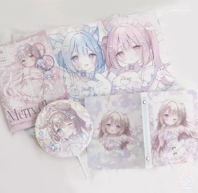 🤍新刊セット+先着特典キラキラうちわ
🤍ランダムチェキ風カード
🤍ふゆリリちゃんグッズ
🤍クリアプレート

どれも綺麗に仕上がってました🫧
ステッカーも先程届いたのですが印刷バッチリでした🩹 
