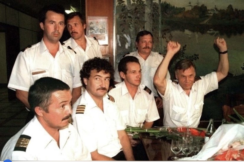 29 лет назад,16 августа 1996 года, экипаж, захваченный талибами Ил-76, совершил побег из плена на своём самолете..