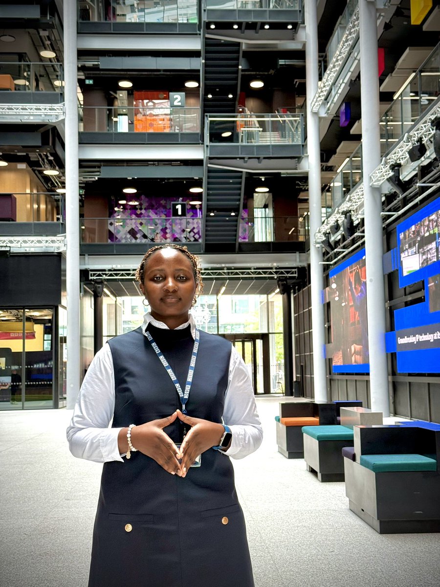 kansiimejiucy1's tweet image. Excited ✨to celebrate a milestone in my journey at @BBCNews and 🥂new beginnings 👌
#BBCService #Journalism #media #BBCWales