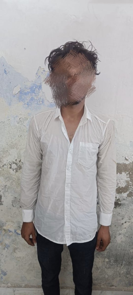 #साइबर अपराधियों पर नूंह पुलिस की लगातार ताबड़तोड़ कार्रवाई जारी ।
16 साइबर ठग गिरफ्तार, 22 मोबाईल, 51 सिम, 13 एटीएम कार्ड, 6 पासबुक, 01 चैकबुक, 05 डेबिट कार्ड, 01 आधार कार्ड, 01 पैन कार्ड, 02 मोटर साइकिल व अन्य सामान  बरामद किया ।