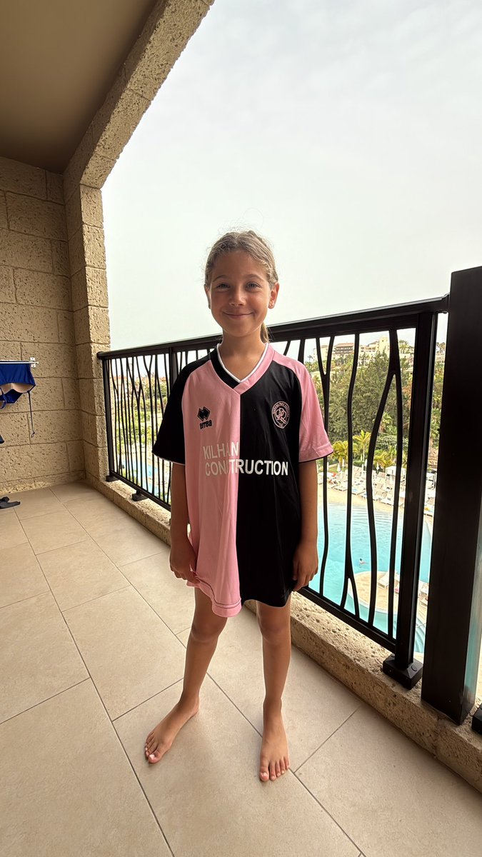 StevenHWayne's tweet photo. @QPR all ready for game day in #Tenerife #comeonyourRs https://t.co/sbCaOK7o8b