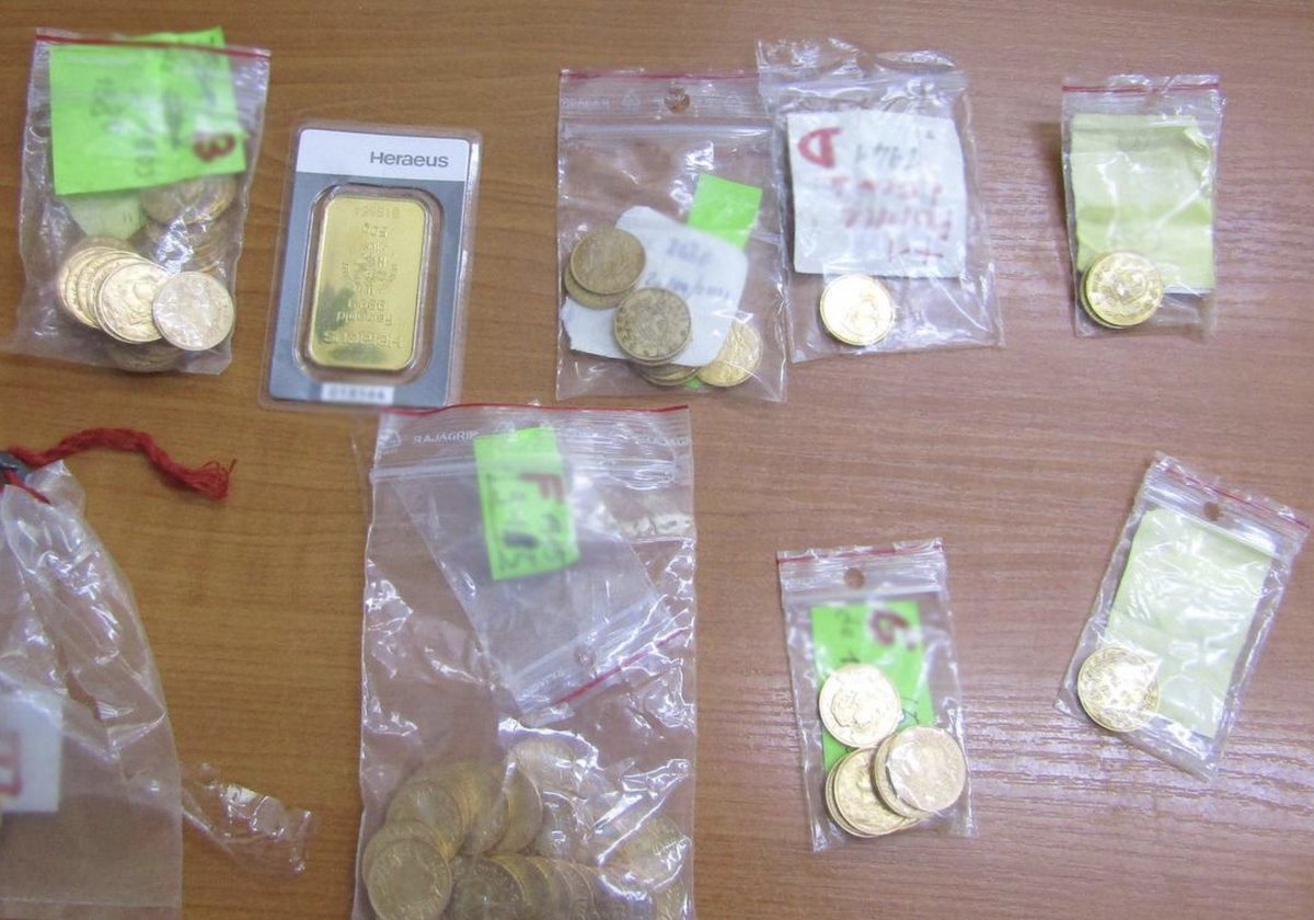 Француженка пыталась ввезти в Беларусь почти 600 граммов золота без декларации

Инцидент произошел в пункте пропуска «Каменный Лог». Женщина следовала на рейсовом автобусе по маршруту Вильнюс — Гомель и выбрала для пересечения границы зеленый коридор, тем самым подтвердив