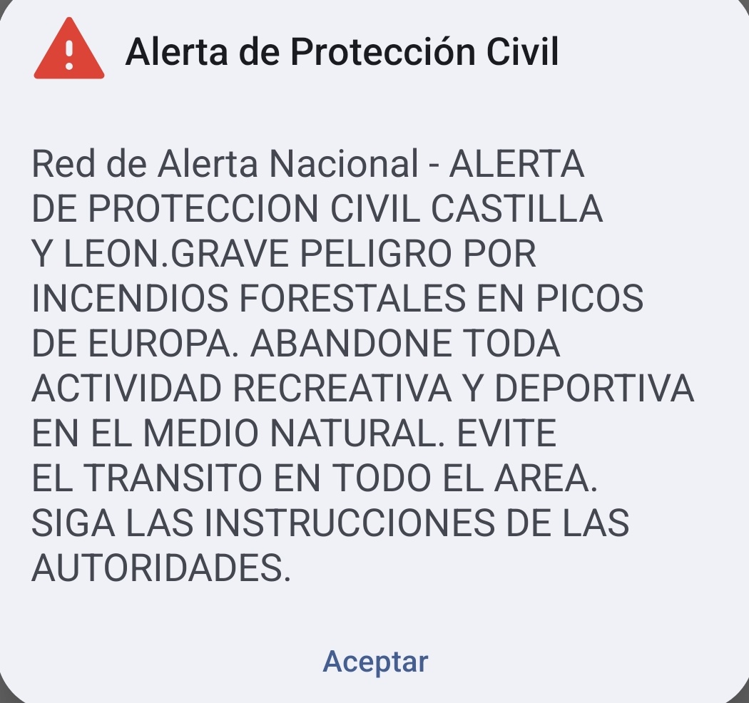 Apelamos a la responsabilidad de todos. A pesar de la prohibición anunciada desde ayer, y el envío de dos Es-Alert, hay personas que siguen iniciando rutas de senderismo. Por favor, seguid las instrucciones y evitad riesgos innecesarios.

#IFBarniedoDeLaReina #picosdeeuropa