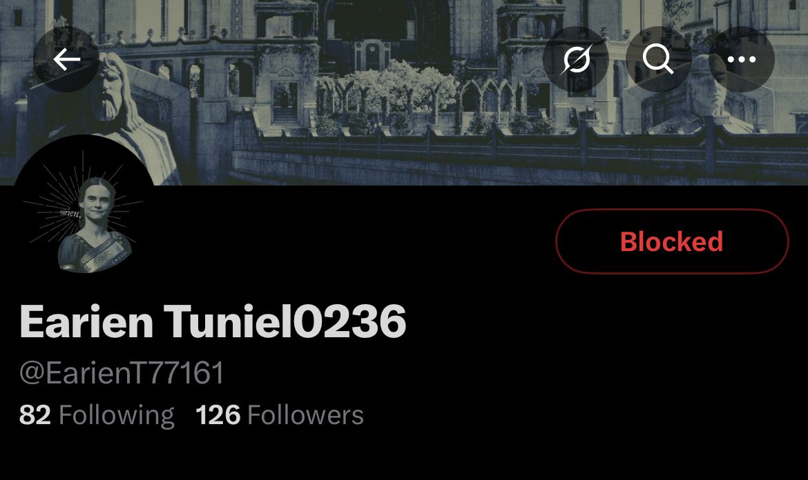dita.‹3

hey so WHAT THE FUCK ?? please block and report this account , they stole my pfp + header . pretty sure they’re also a right-wing nutjob and i have no clue why they did this ?? 😭
