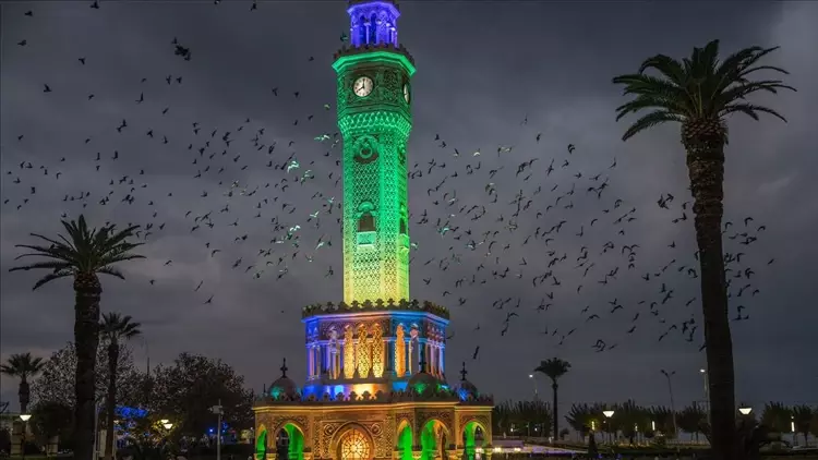 İzmir'de ulaşıma zam

bigpara.hurriyet.com.tr/haberler/genel…