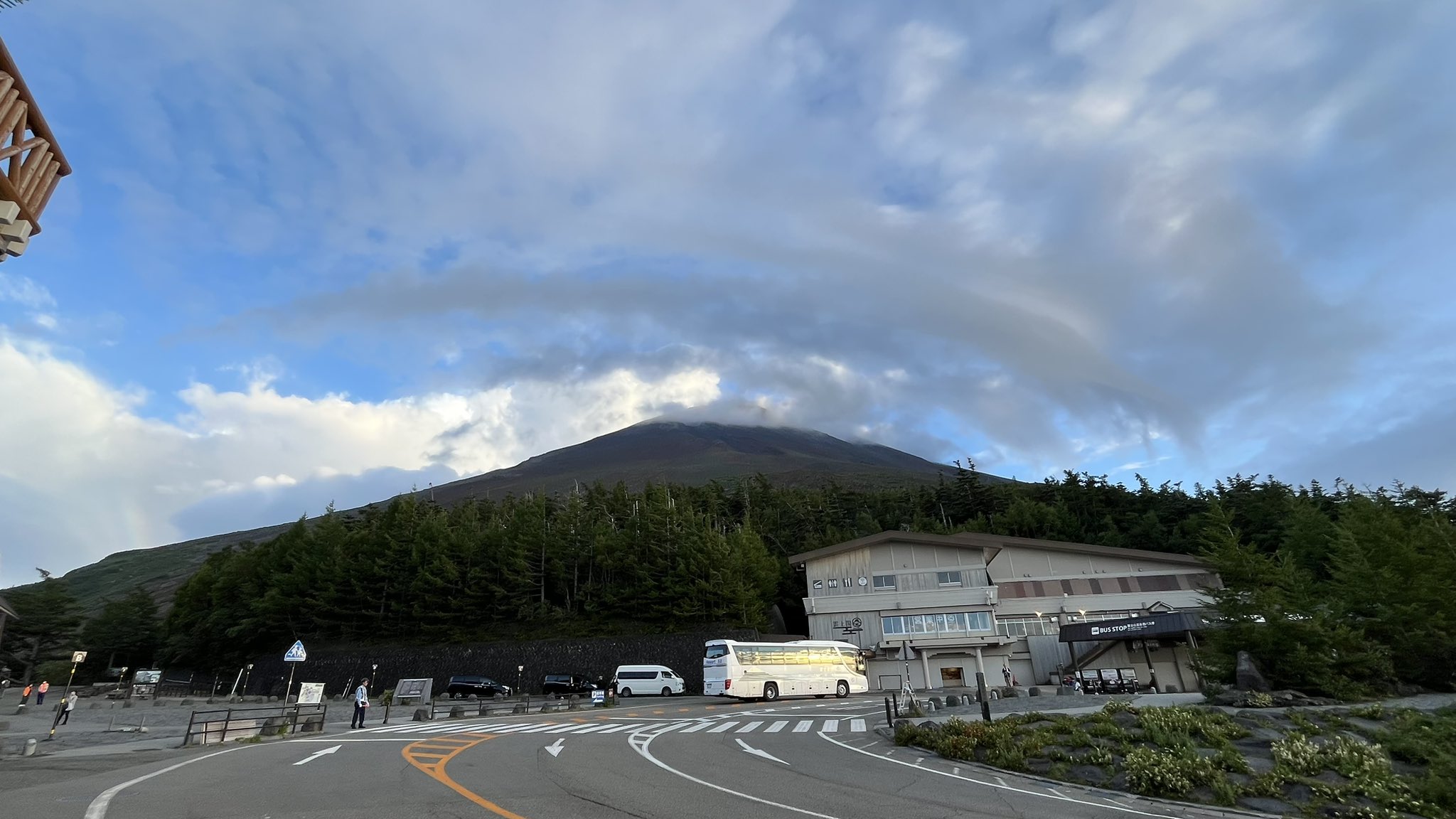 山梨県富士山五合目総合管理センター (@FujisanInfoC) / X