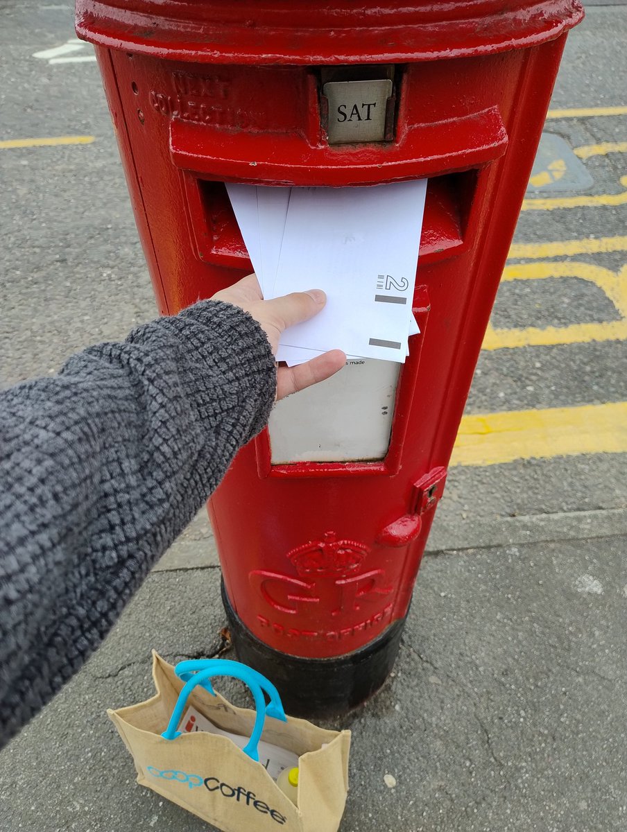 Scotty (@cfscotty3) on Twitter photo Scotty's been at it again for #PostboxSaturday visiting the posting trinity and #ShornecliffeStores for a copy of <a href="/theipaper/">The i Paper</a> and some pop for this afternoon. ๐๐๏ธโ๏ธ๐ฎ๐ฏ
<a href="/letterappsoc/">Handwritten Letter</a> <a href="/TheWritingWeb/">The Writing Web โ๐พ</a> <a href="/RoyalMail/">Royal Mail</a> #keepmeposted #thefutureispostal Scotty's been at it again for #PostboxSaturday visiting the posting trinity and #ShornecliffeStores for a copy of <a href="/theipaper/">The i Paper</a> and some pop for this afternoon. ๐๐๏ธโ๏ธ๐ฎ๐ฏ
<a href="/letterappsoc/">Handwritten Letter</a> <a href="/TheWritingWeb/">The Writing Web โ๐พ</a> <a href="/RoyalMail/">Royal Mail</a> #keepmeposted #thefutureispostal