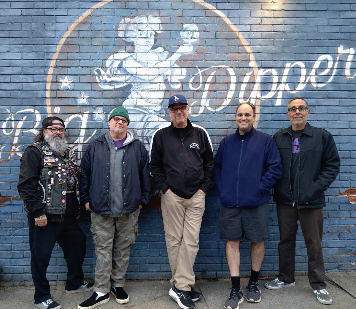 SaladDays_it's tweet image. saladdaysmag.com/los-angeles-me… listen now #forclosure #losangeles #punkrock #x