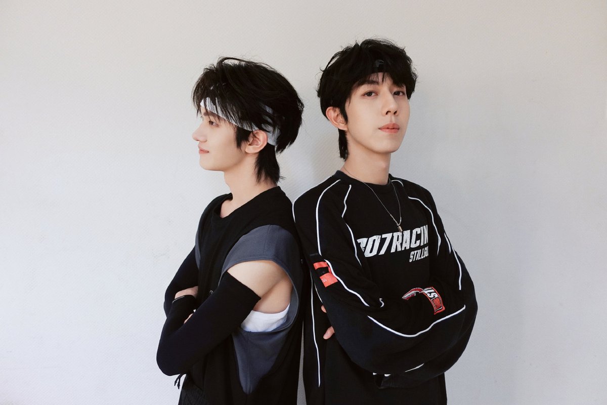 momentianyi's tweet image. #LuoYan #罗言
#LiXijie #李曦杰
#HuangWenjin #黄文锦
#BaiYuanhao #白元昊
#LiuZeheng #刘泽亨 #Allen
#CIIU #CLOSERTOYOU  
#奔赴少年 #奔赴少年CIIU #JYP