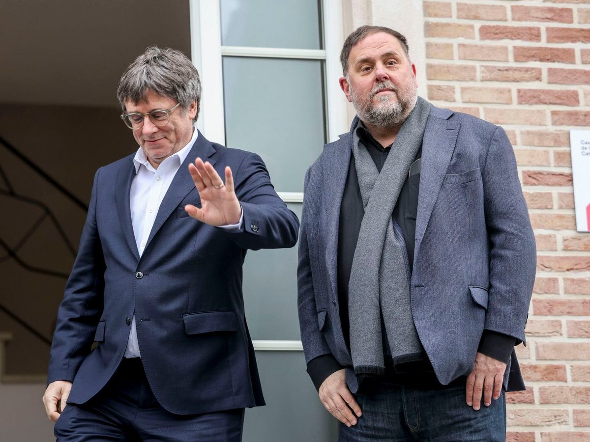 Una retirada a temps és una victòria.

Ahir ho deia en Napoleó...i avui us ho diem nosaltres.

#SalvemCatalunya