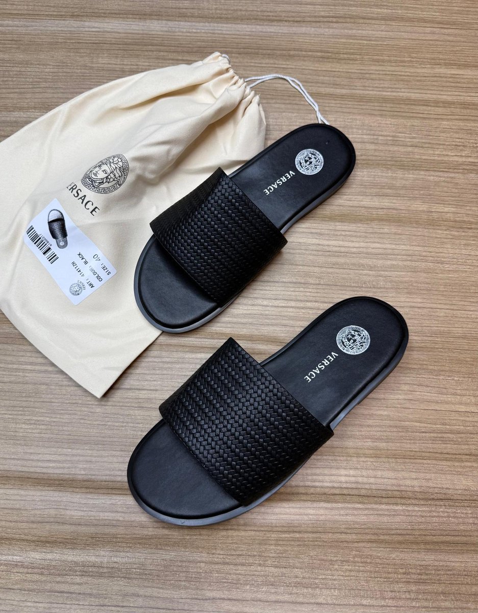 X_gee9's tweet image. VIATU  ORIGINAL KWA BEI NAFUU 

🏷 Bei:  65,000/= 

📐 Size:  40. 41.42.43.44. &amp;amp; 45

📍 Location:   Kariakoo Msimbazi, Karibu na Bank ya NMB 

📞 Piga/WhatsApp: +255 769 996 448