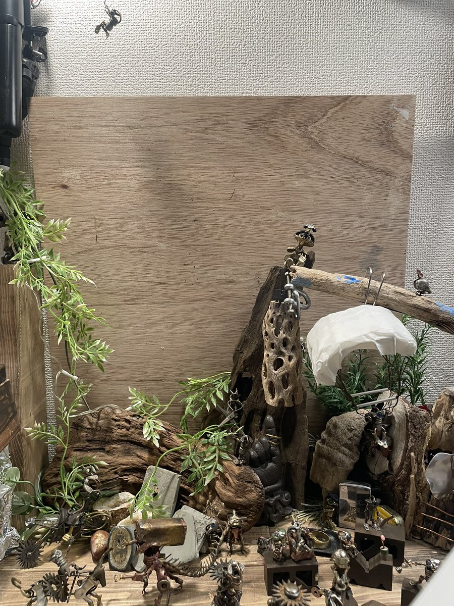 yutori_sb's tweet photo. 撮影用背景を整えたくてモルタルボードを作りました。
被写体ギターロボ
#ハンドメイド
#ハンドメイド作品
#ハンドメイド作家
#ハンドメイド雑貨
#スチームパンク
#手作り
#手仕事
#ハンドメイド好きさんと繋がりたい
#ものづくり
#handmade
#handmadework
#ハンドメイド好き https://t.co/3JYDiQw6LN