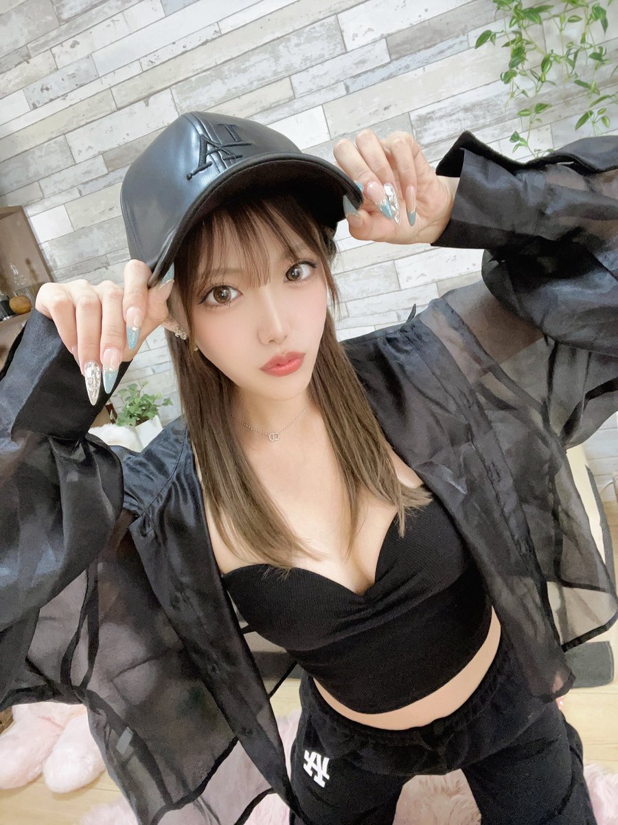 撮影会ありがとうございました🖤🖤
楽しくてあっという間だったなぁ💭✨
皆いつも本当にありがとう‼️

気をつけて帰ってね🖤🤍