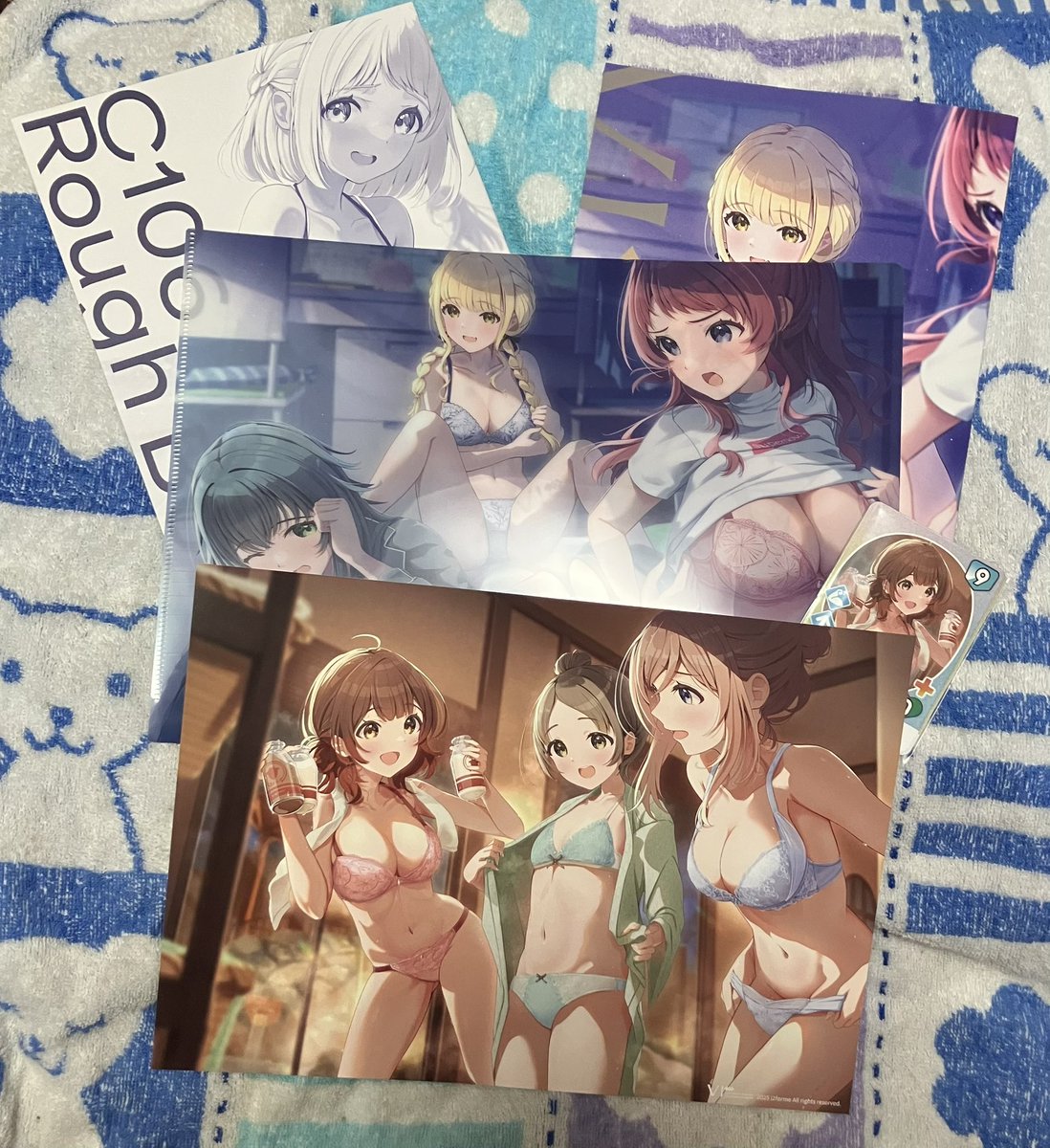 *そら*⚓️完全趣味用🐻💿 (@sora_holo39game) on Twitter photo 〜富士宮りお(<a href="/i2forme/">富士宮りお@C106土曜南a-04b【1日目】</a>)先生のお品物〜
学マスメンバーの1人1人が細部まで描かれているのが良い( ゚д゚)クワ!!
(特にスタイルっ!!←強調)
そして、何より各イラストからシチュエーションや状況等を本当に想像できる、解釈一致だな〜と考えられるのも魅力です〜😊💕今回も素敵な作品に感謝!!✨ 〜富士宮りお(<a href="/i2forme/">富士宮りお@C106土曜南a-04b【1日目】</a>)先生のお品物〜
学マスメンバーの1人1人が細部まで描かれているのが良い( ゚д゚)クワ!!
(特にスタイルっ!!←強調)
そして、何より各イラストからシチュエーションや状況等を本当に想像できる、解釈一致だな〜と考えられるのも魅力です〜😊💕今回も素敵な作品に感謝!!✨