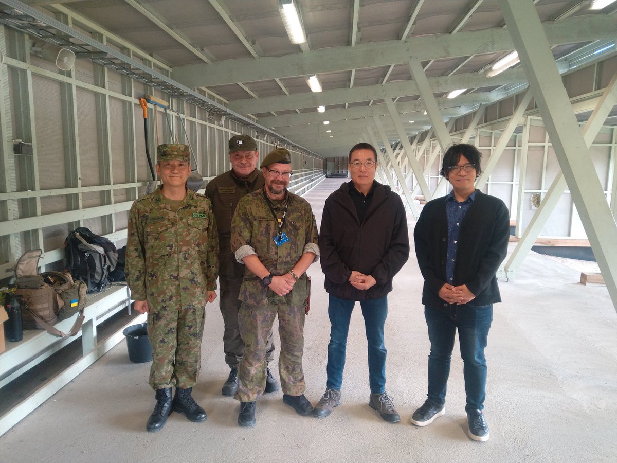 Tänään arvovaltaisia vieraita Saarella, Japanin suurlähettiläs Okada henkilöstöineen tutustumassa meidän ammuntoihin. #mpk