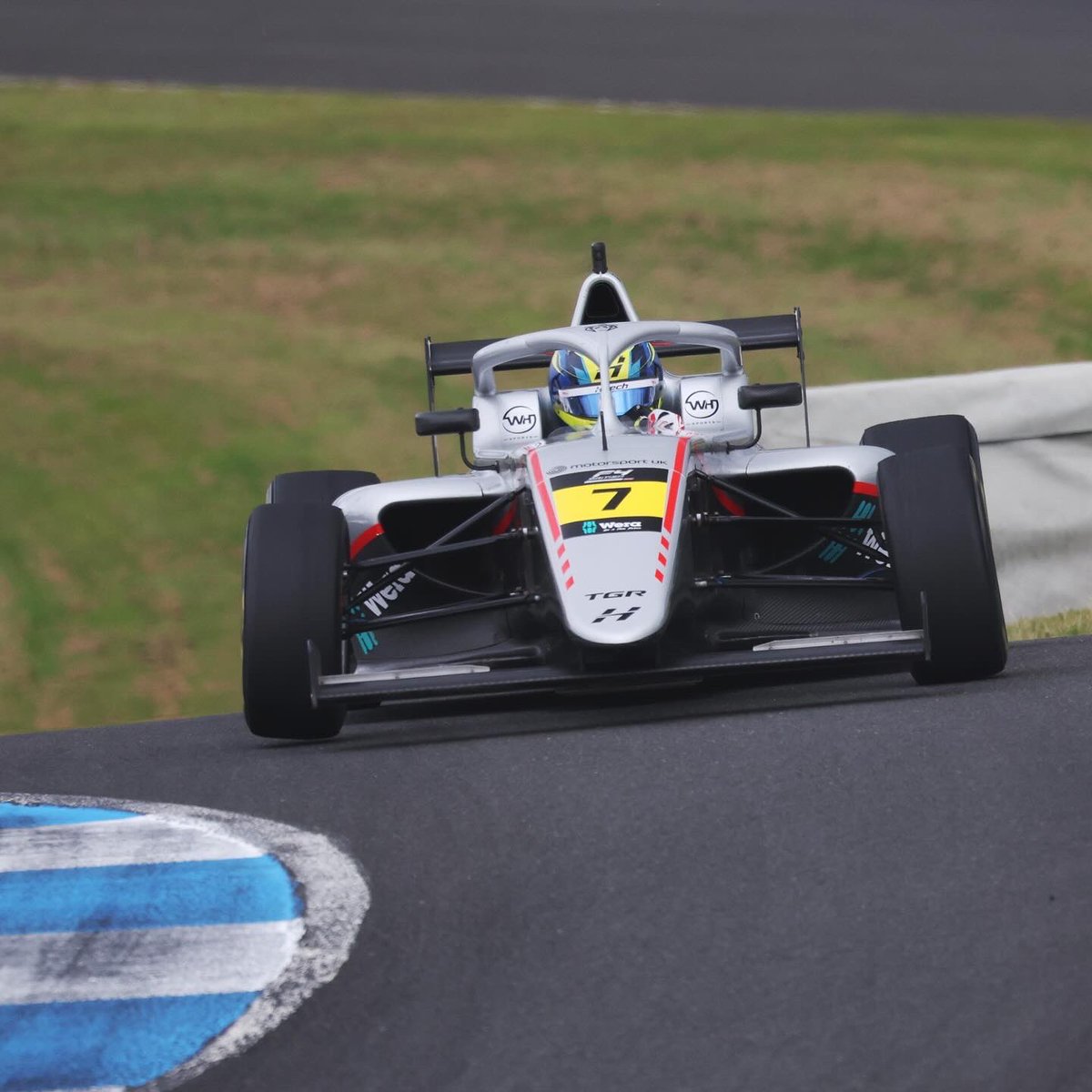 Hitech (@hitechgp) on Twitter photo Thomas Bearman coming in HOT after the holidays with a maiden <a href="/BritishF4/">Wera Tools British F4</a> POLE at Knockhill ๐ฅ
Congratulations, Thomas โ๏ธ๐ซ
#Hitech #BritishF4 Thomas Bearman coming in HOT after the holidays with a maiden <a href="/BritishF4/">Wera Tools British F4</a> POLE at Knockhill ๐ฅ
Congratulations, Thomas โ๏ธ๐ซ
#Hitech #BritishF4