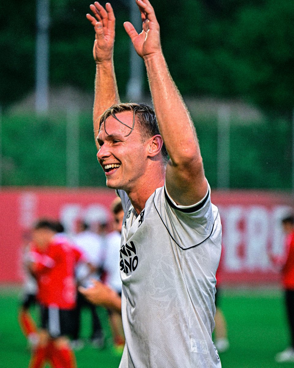 Many happy returns to #DUFC duo Zac Sapsford and Bert Esselink! 🥳🎁