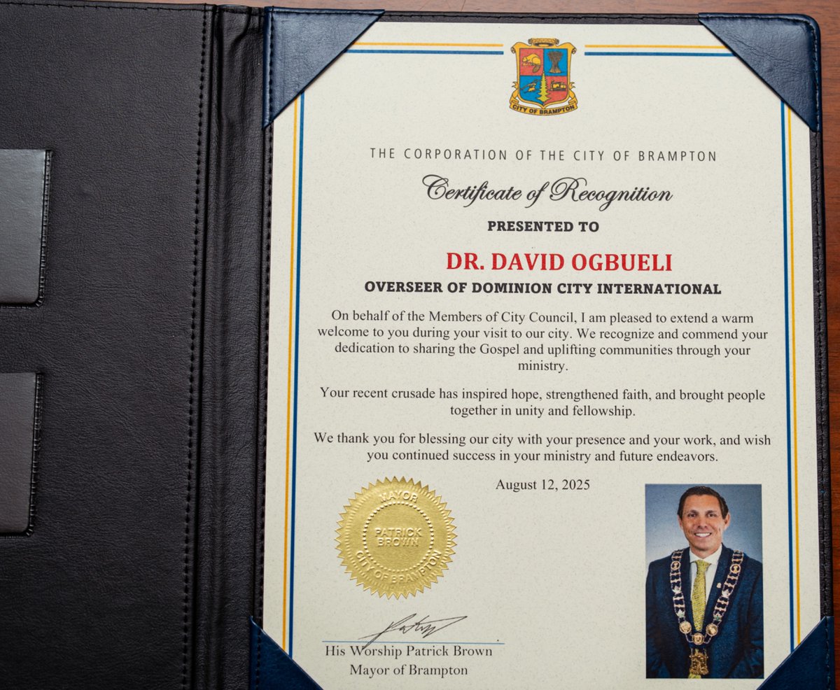 pstdavidogbueli's tweet photo. An award of recognition by the Mayor of the city of Brampton, Toronto, Canada.

2 Cor 2:14 NKJV, Now thanks be to God who always leads us in triumph in Christ, and through us diffuses the fragrance of His knowledge in every place. https://t.co/Wkc94jc0oa