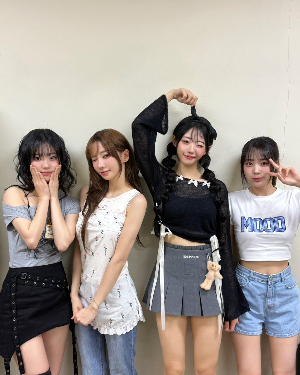 official_QWER's tweet photo. 20250816 ͙ᐟ #QWER https://t.co/d0qT6Hi0Rx