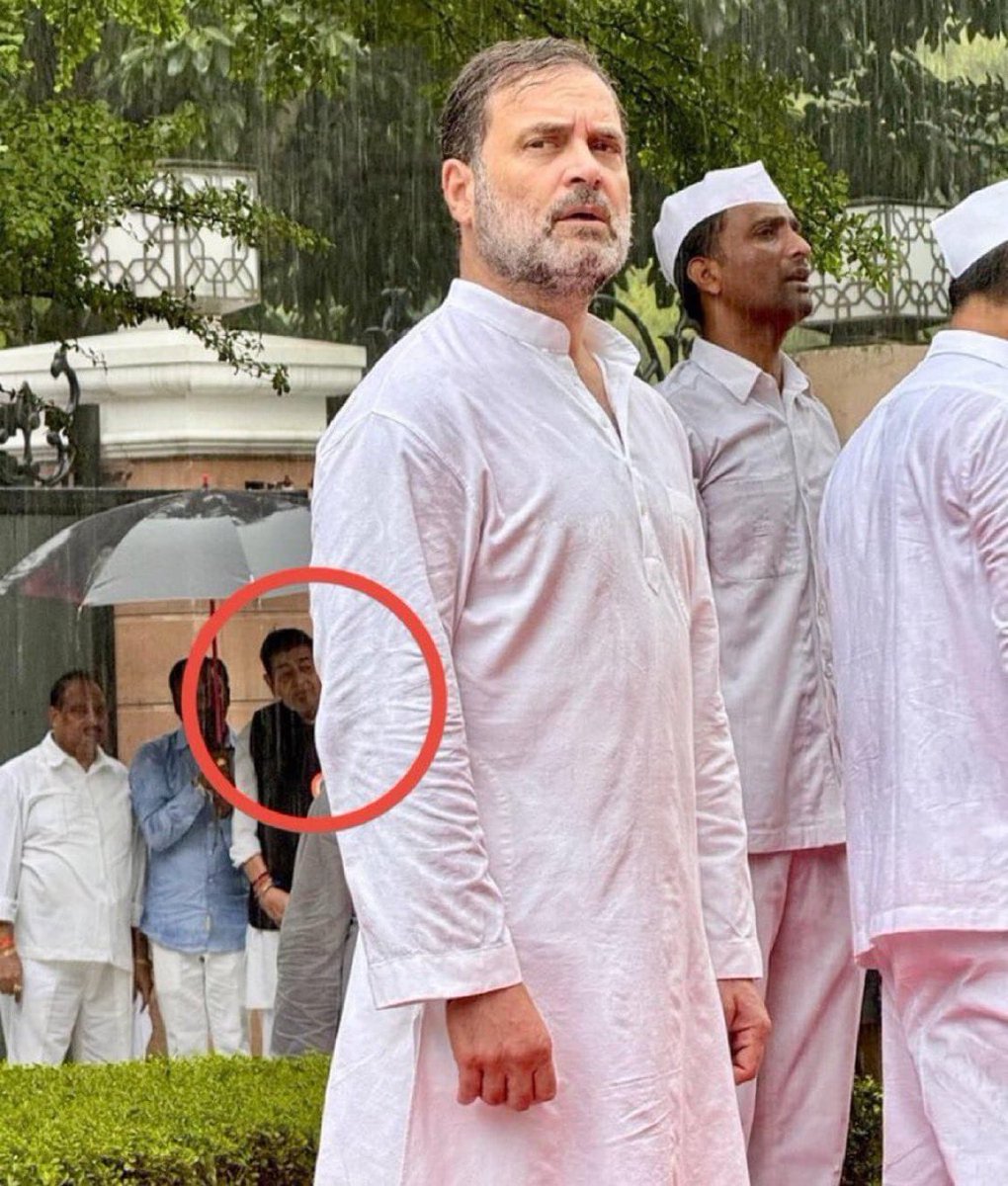 Jagtar Sanghera (@sangherajs) on Twitter photo The biggest accused of 84 Sikh genocide seen on the stages of <a href="/INCIndia/">Congress</a> along with Pb leaders
The question is being posed to <a href="/Partap_Sbajwa/">Partap Singh Bajwa</a> and <a href="/RajaBrar_INC/">Amarinder Singh Raja Warring</a> whether they have ever opposed this or had teared the wounds of Sikhs by giving him a cleanchit The biggest accused of 84 Sikh genocide seen on the stages of <a href="/INCIndia/">Congress</a> along with Pb leaders
The question is being posed to <a href="/Partap_Sbajwa/">Partap Singh Bajwa</a> and <a href="/RajaBrar_INC/">Amarinder Singh Raja Warring</a> whether they have ever opposed this or had teared the wounds of Sikhs by giving him a cleanchit