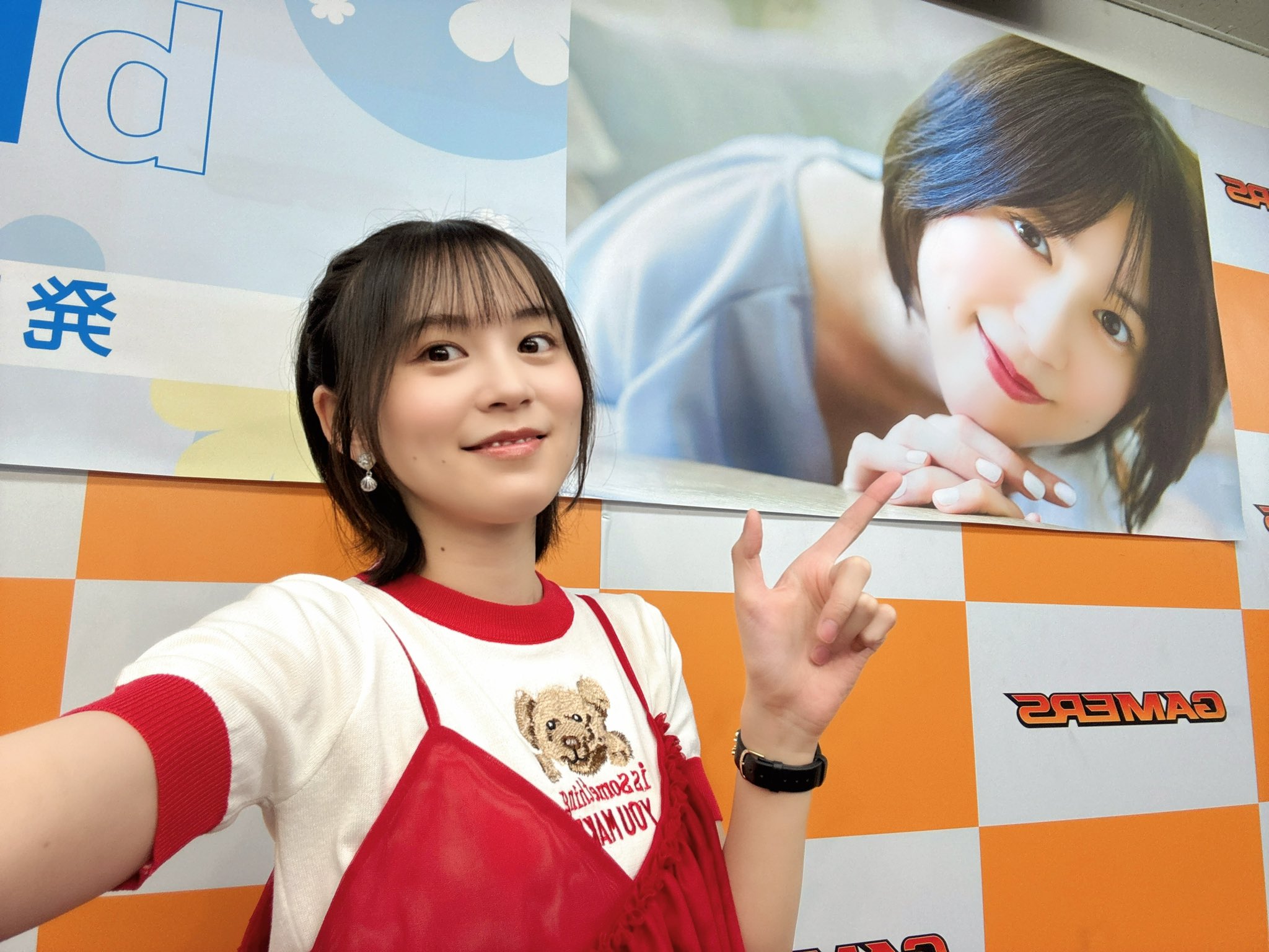 中島由貴さん　直筆サイン&メッセージ入り生写真＋おまけ 中島由貴 直筆 サイン入り ブロマイド - メルカリ