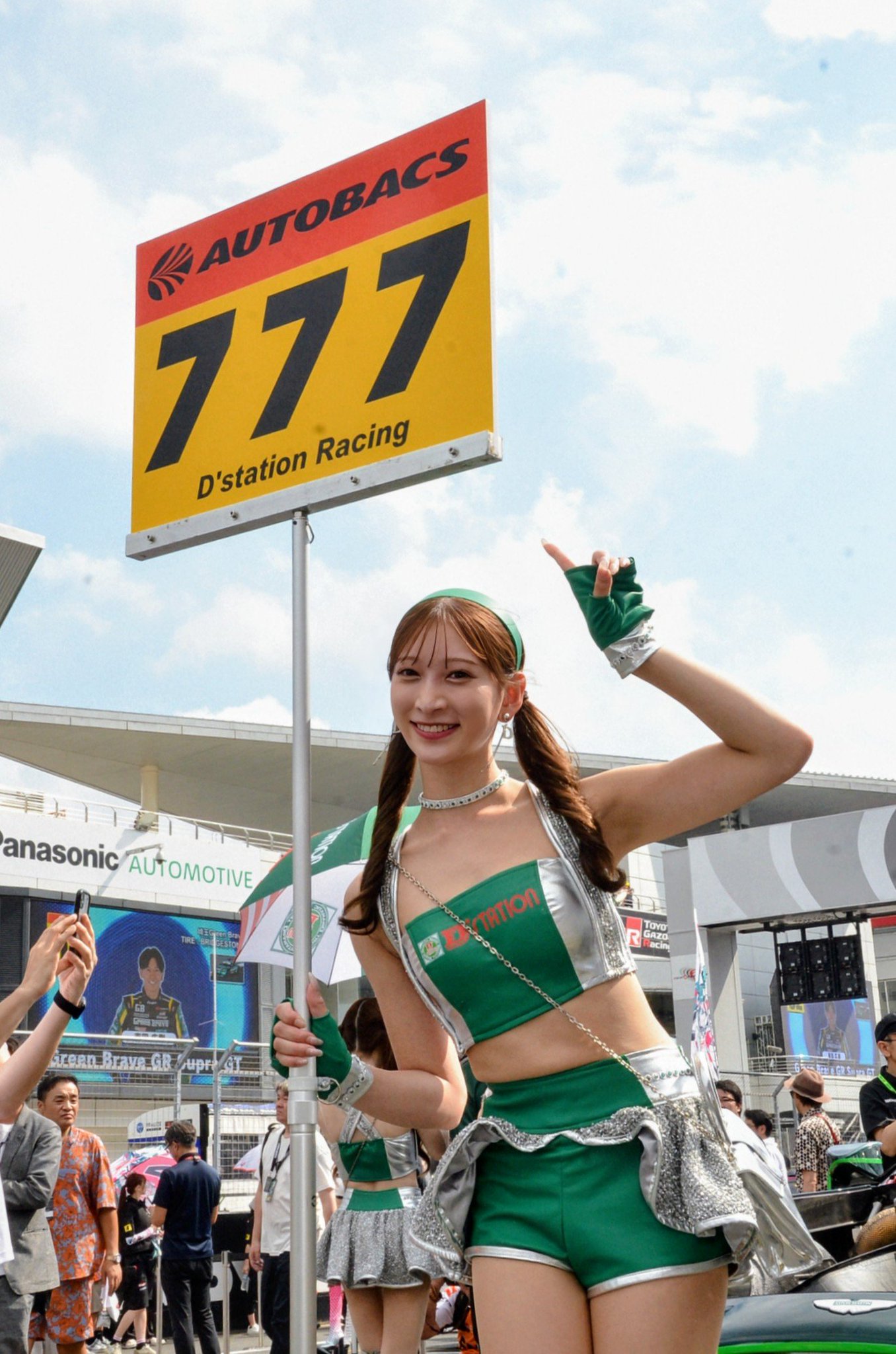 【人気スタッフプロデュース】イージーサロペット イージーサロペット 「人気スタッフプロデュース企画」 ニコアンド