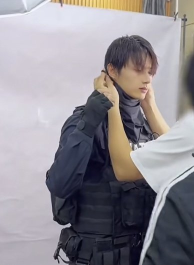 Wen Junhui. WHAT A VISUAL FEAST 😮‍💨