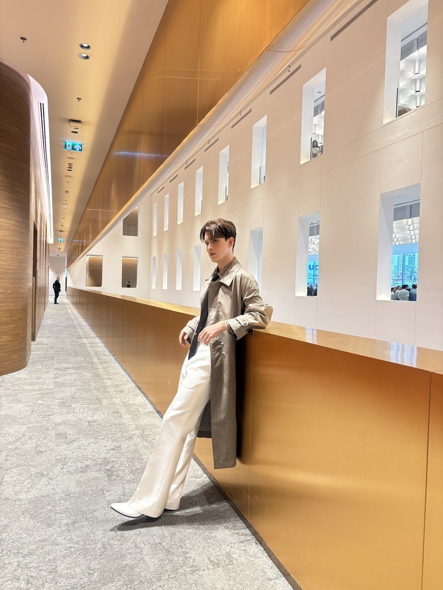 starhunter_ent's tweet photo. หล่อมากกกกก 

MOSBANK WEIBO GALA 

#WeiboGalaxMosBank #MosBank
#WeiboCulturalExchangeNight2025 https://t.co/9Pt3C1mXQs