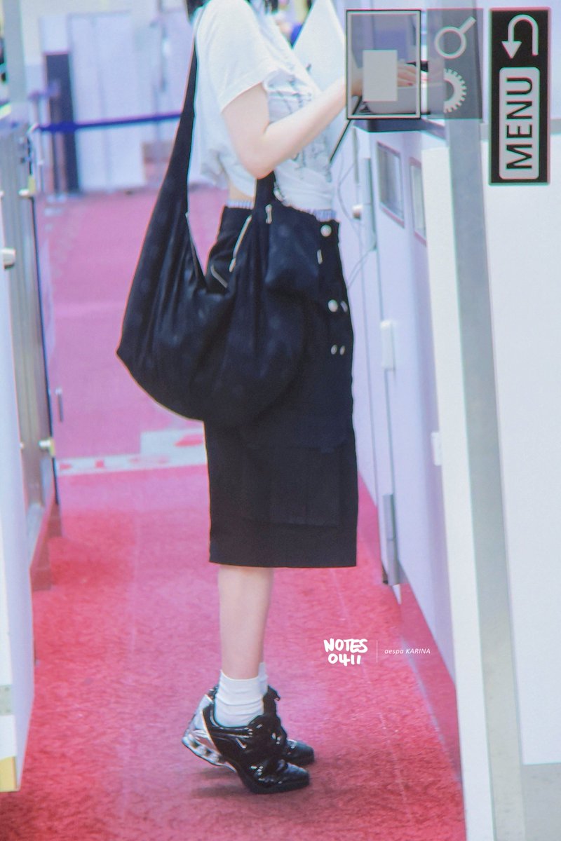 notes0411's tweet photo. notes165｜250816 HND 🛬  발끝 오르기🤭 https://t.co/rM7cdhMUqO