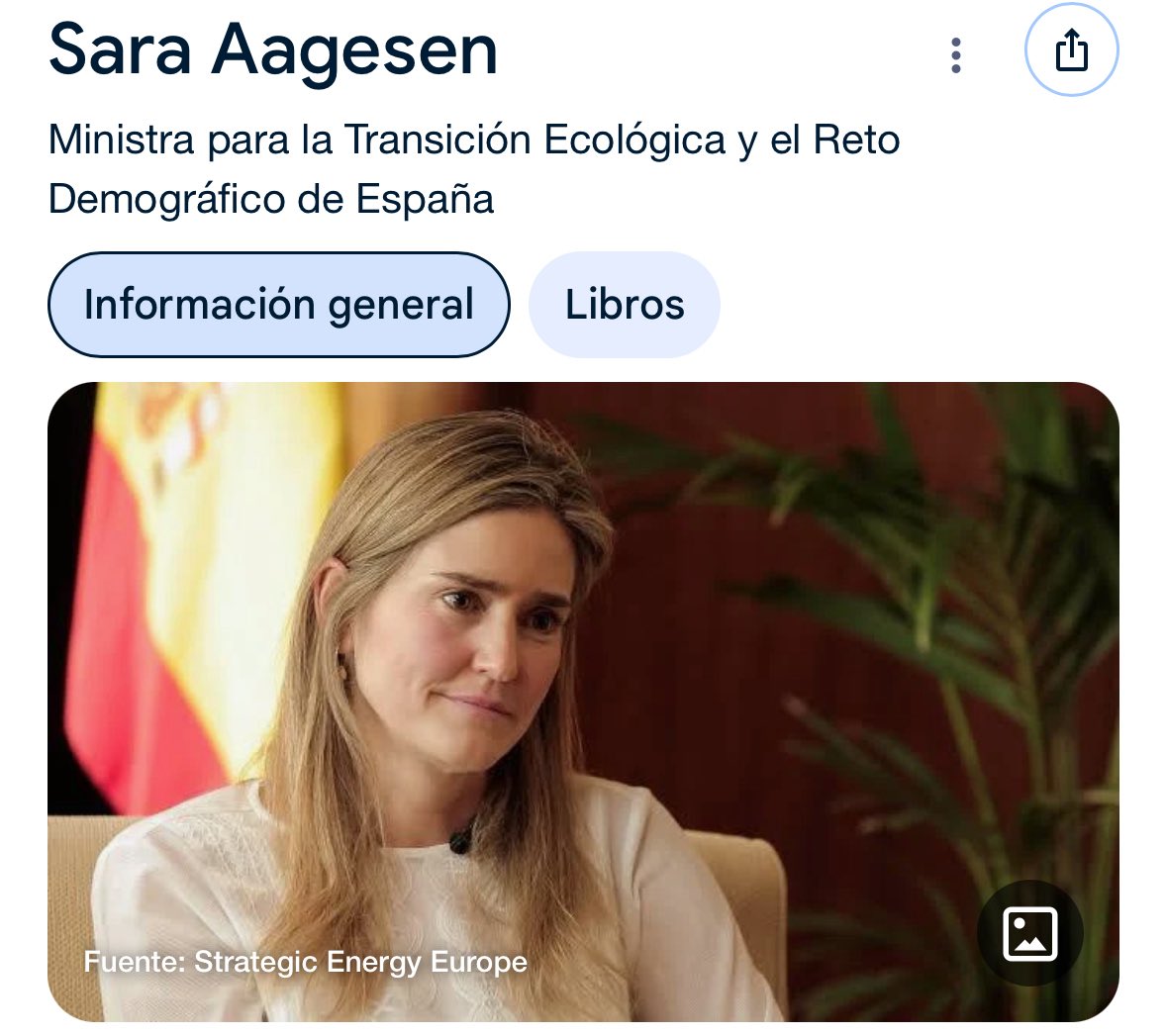 La responsable. Va siendo hora de que empiece a ser más conocida y le pidan fotos por la calle.