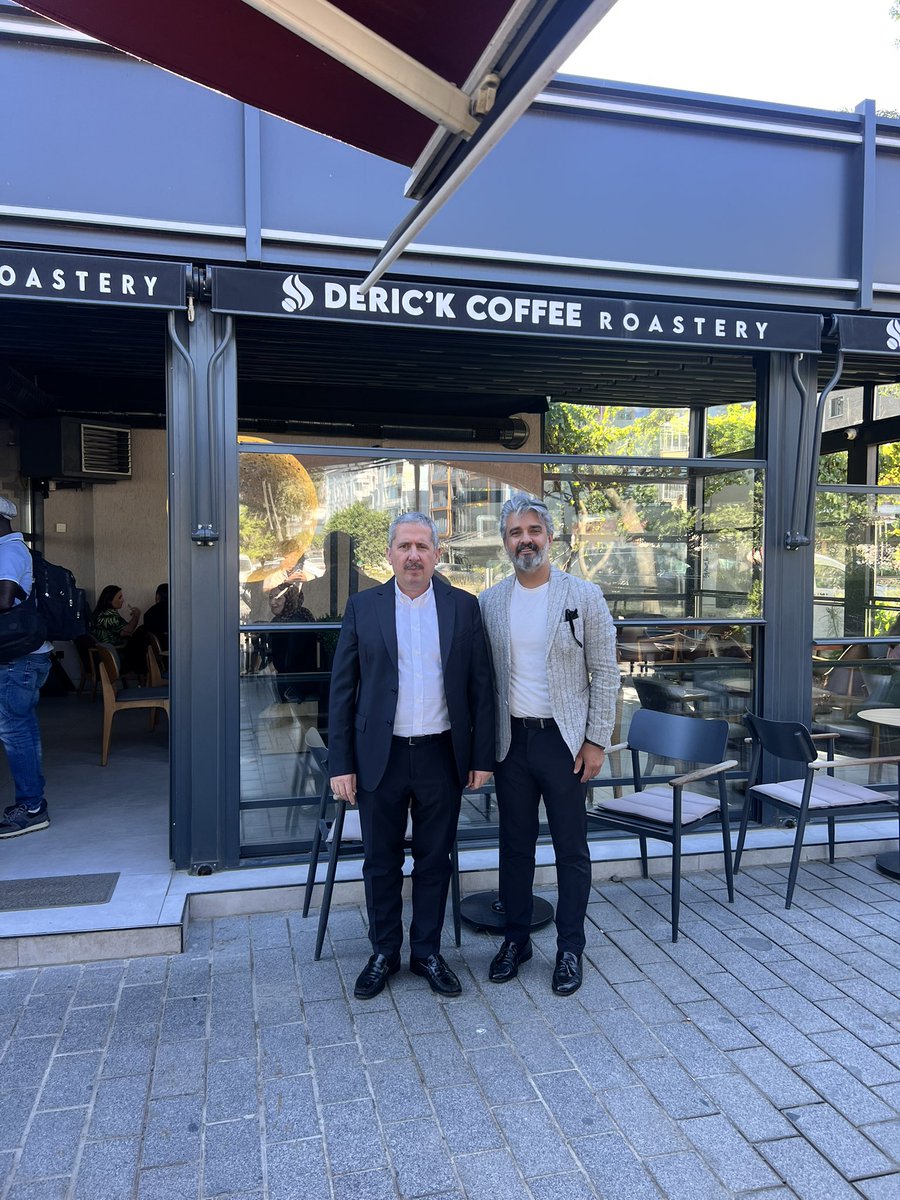 Ramazan_denli81's tweet photo. Ticaret Bakan Yardımcımız Sayın Mahmut Gürcan beyefendinin nazik ziyaretleri bizleri onurlandırdı. Kendilerine teşekkür ediyor, ülkemiz ticaretine ve ekonomisine verdikleri değerli katkılardan dolayı şükranlarımızı sunuyoruz. 🙏🇹🇷”
@omerbolatTR @mahmutgurcan @AvAhmetKuran @abdullahozdemir @GiyaseddinGergn @halimaksu @tbuygun1 @Umurburak