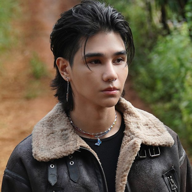 saturdayss8's tweet photo. Jeff's hair deserved a best supporting character award for paradise of thorns😂🤭

#JeffSatur https://t.co/hEeJADghC4