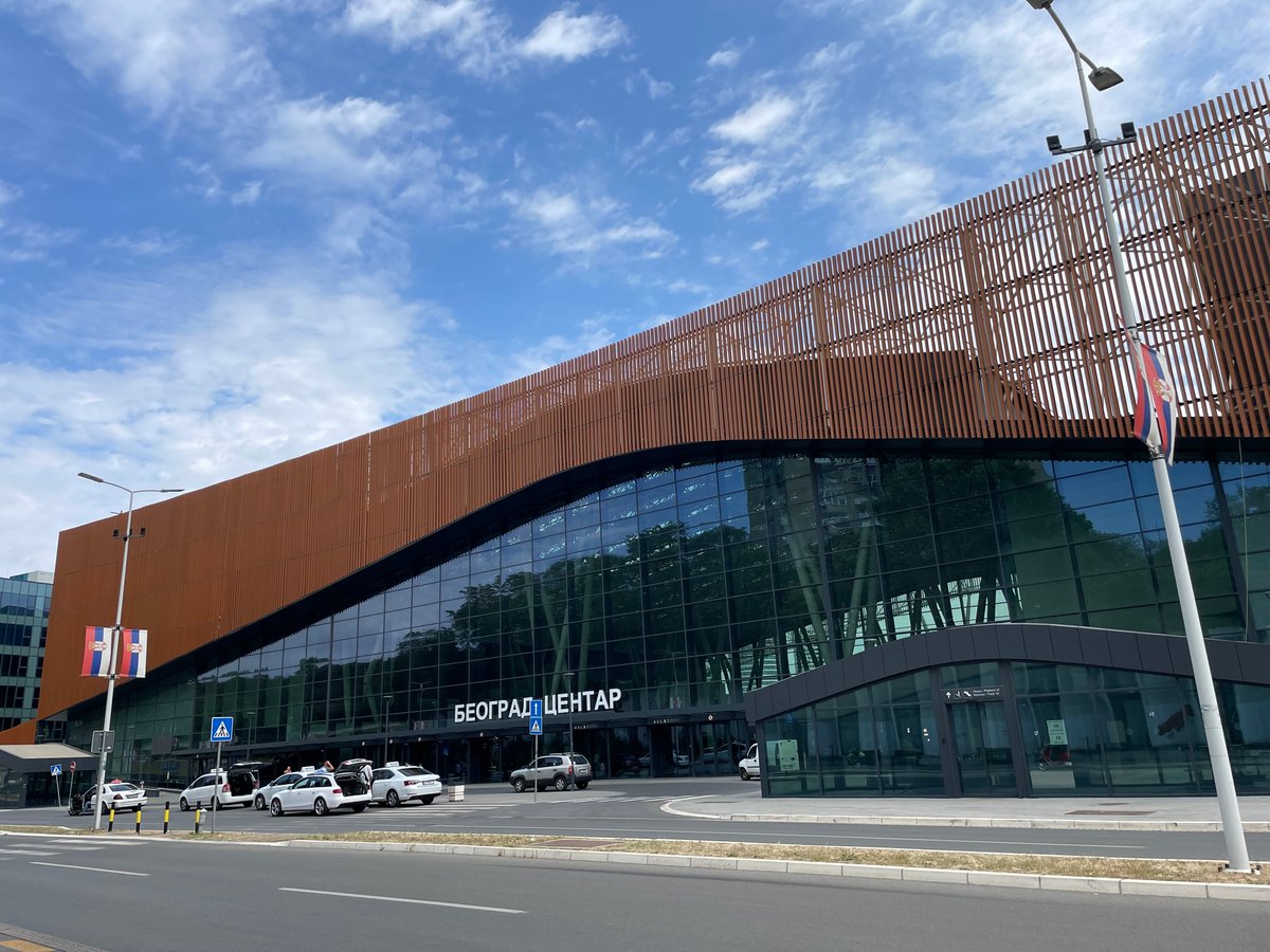 Додатна мерна опрема у Прокопу у оквиру редовних активности, нема никаквих „кретања“ плоче изнад перона, станица безбедна. Путници, корисници услуга и запослени могу потпуно безбедно да користе железничку станицу Београд Центар у Прокопу! 
 infrazs.rs